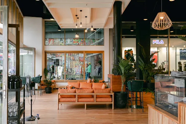 Billie's Bites & Bar