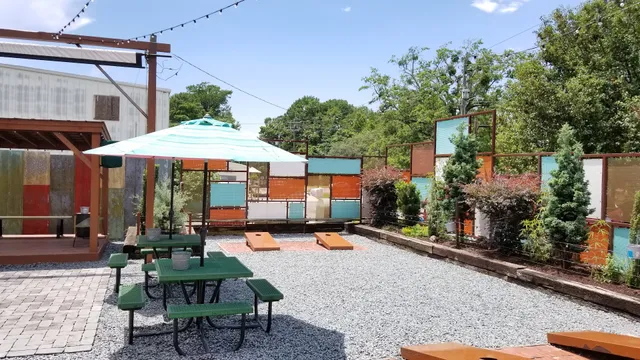 Satellite Bar and Lounge