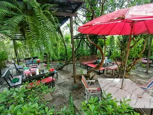 คุ้มพระยา / Braya Casa (the secret garden)