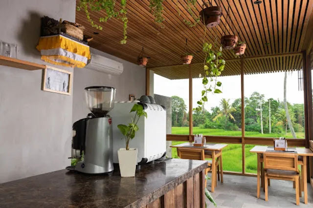 The Saren Kitchen & Lounge