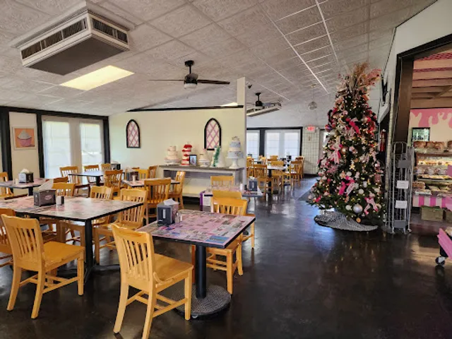 Sweet Fountainz Bakery