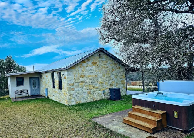 Breezy Hills Cottages, LLC