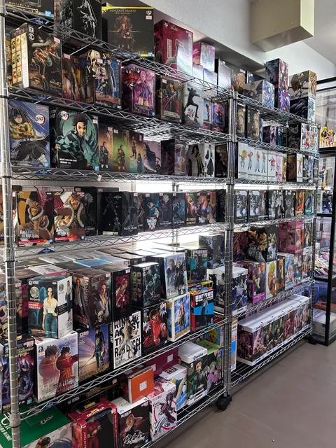 CHAMPION Collectibles 大阪日本橋店