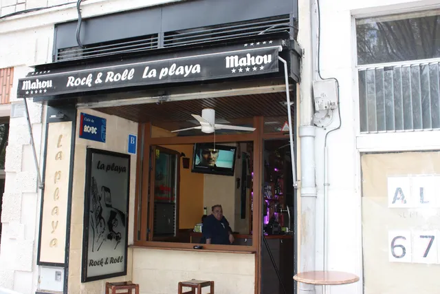 Bar Beach Rock & Roll