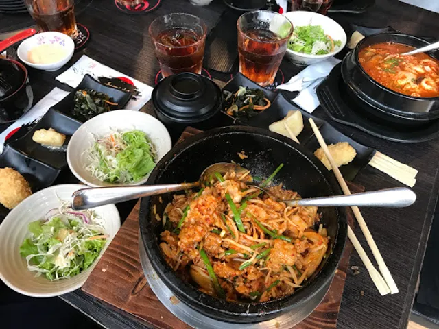 Uraetei - Phổ Đình