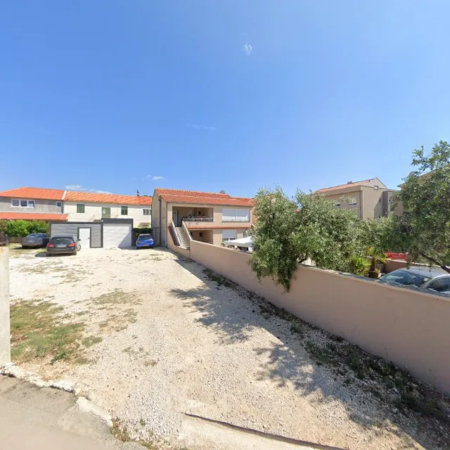 Apartments Nika & Karla