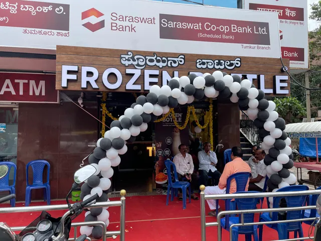 Frozen Bottle - Milkshakes, Desserts, and Ice Cream