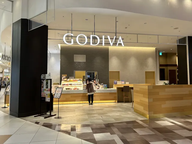 Godiva Chocolatier