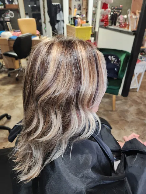 Blended Ends Salon