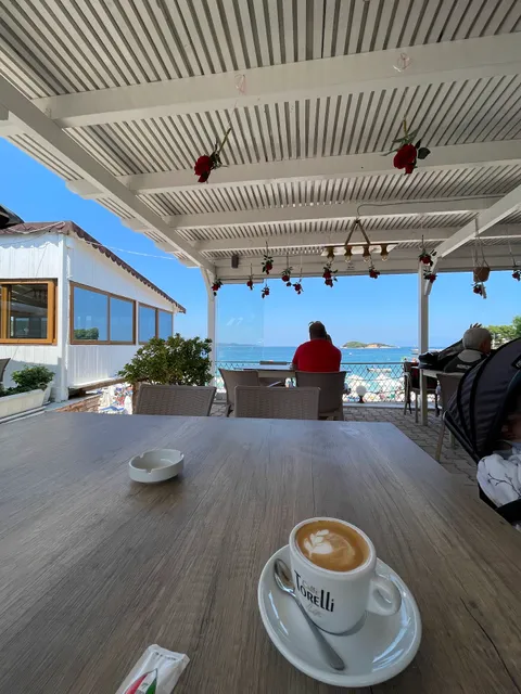 Bella Vista Ksamil(Beach lounge)