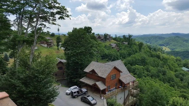 Wolf Mountain Scenic Resort