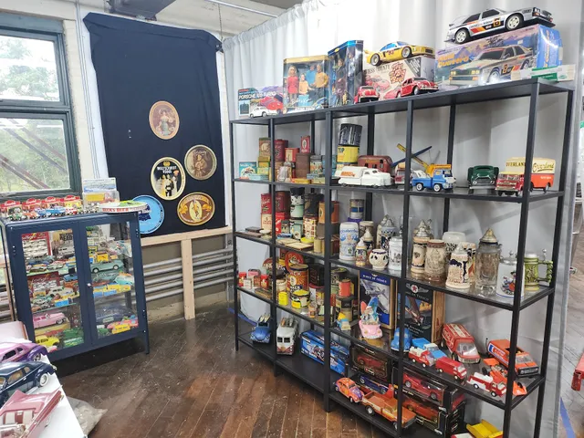 Shops At New Hartford