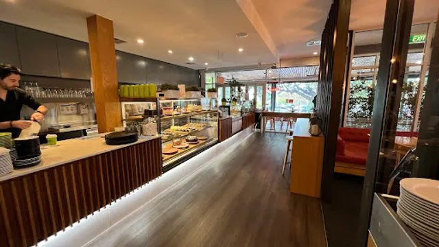 The Main Cafe Bar & Restaurant