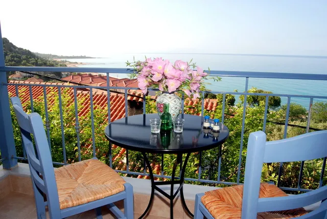 Alkyoni Rooms Apartments