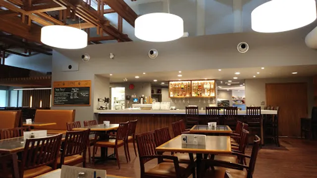 Grad House Restaurant