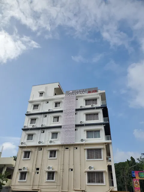 Hotel Lotus Grand