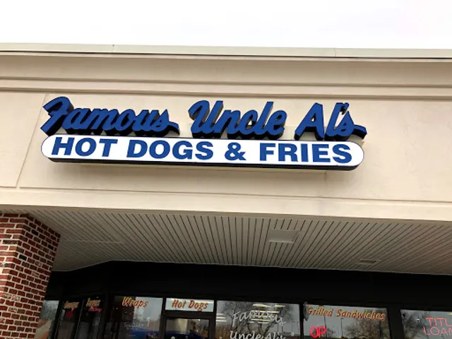 Famous Uncle Al's @ Kemps River