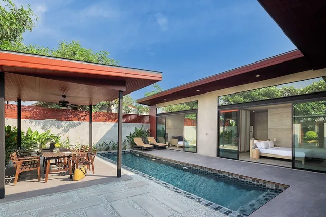 Sunday Sea Two Pool Villa