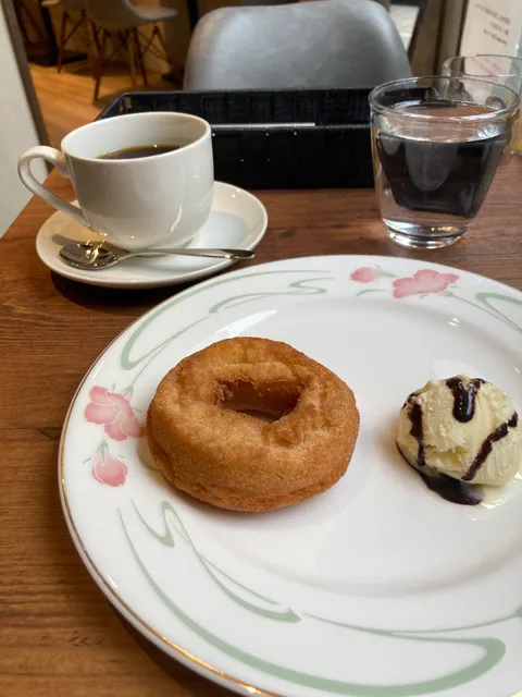 カフェ＆英会話カフェ Donuts
