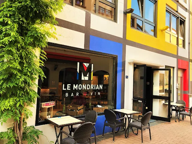 Le Mondrian - bar à vin