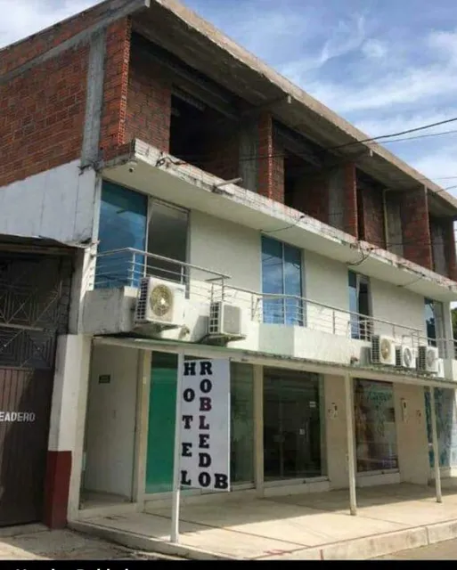 hotel robledo b