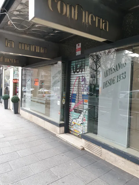 Pastelería La Marina