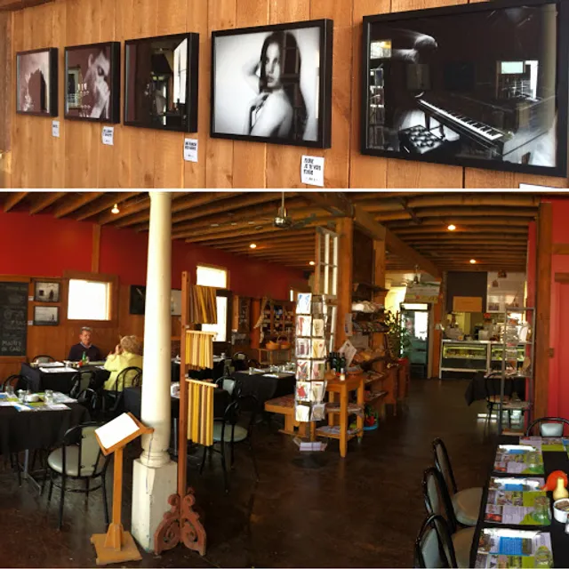 La Mante du Carré (Marché - Café - Resto)