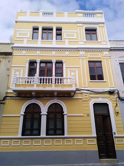 Los Canaritos guest-house