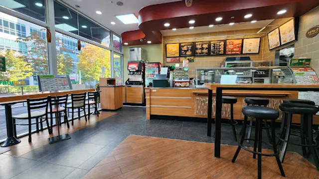 써브웨이 경기대후문점