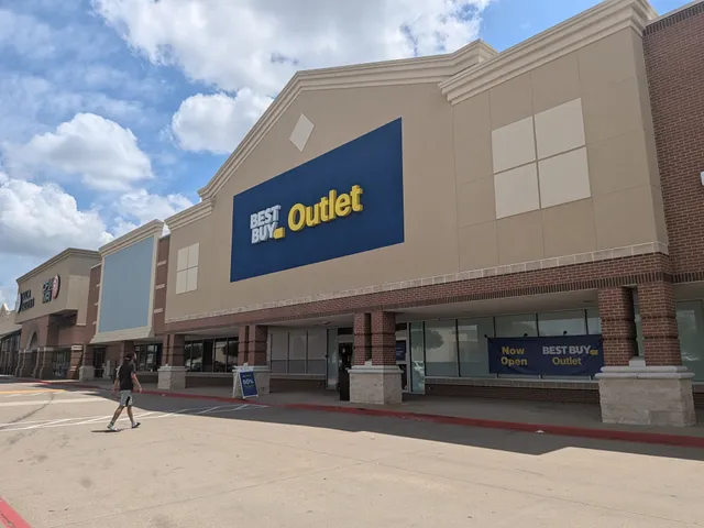 Best Buy Outlet - ARLINGTON