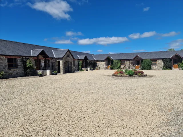 Maesgwynne Mansion Holiday Cottages