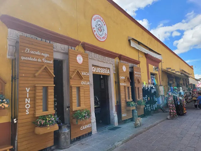 QUESERÍA La Vaca Feliz - Peña de Bernal