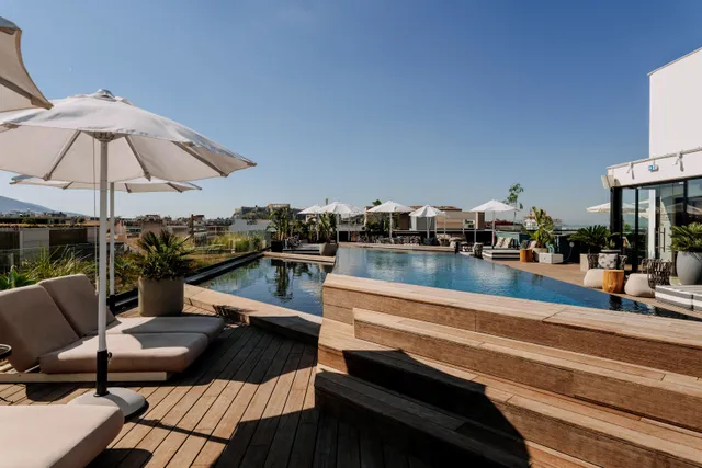 Skylark, Aluma Hotel & Resort (Formerly Lighthouse)