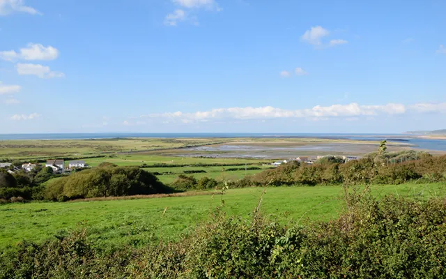 Surf Bay Villa & Lodge - Holiday Accommodation North Devon