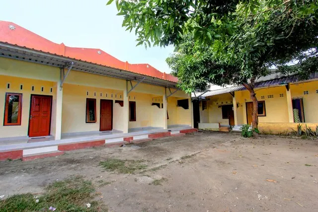 OYO 92756 Kos Moncok