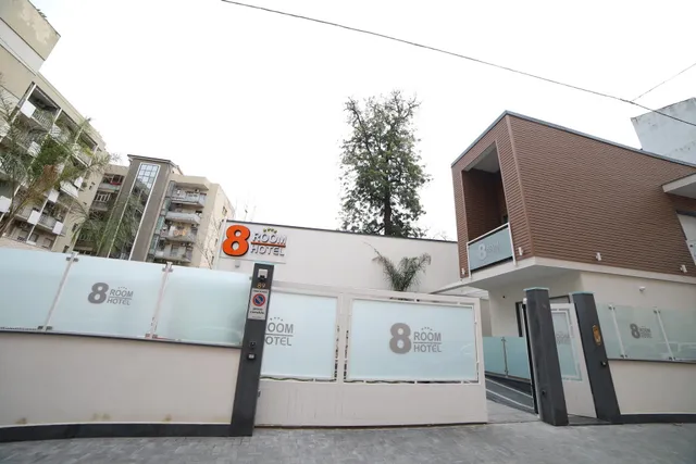 8 Room Hotel Catania