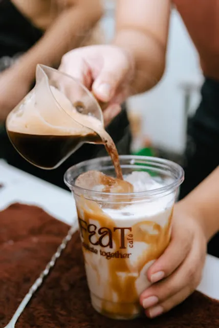 Cofeat Cafe - San Isidro Dau