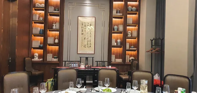 红子鸡海鲜大酒楼