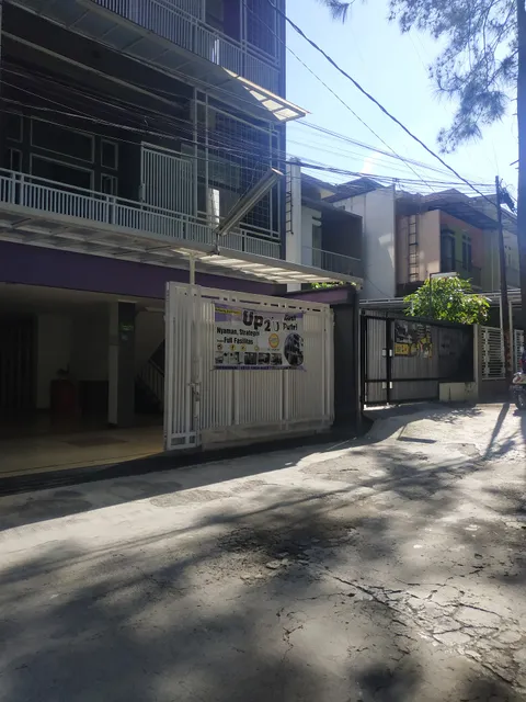 UP2'U KOST PUTERI kampung Geulis