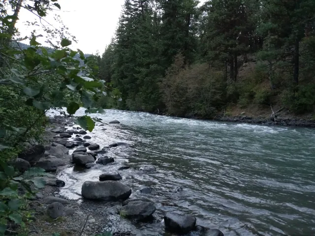 Tieton River Rimrock