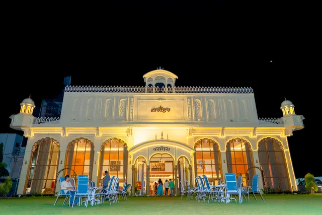 Hotel Dharohar Varanasi