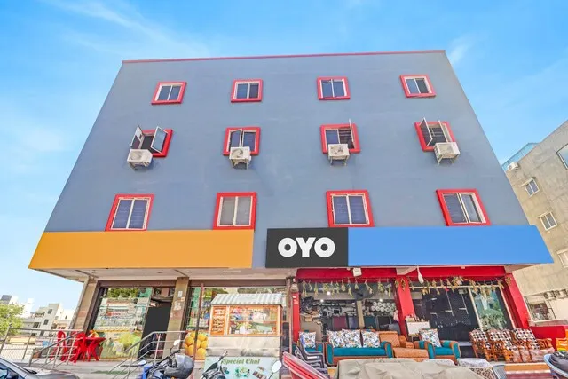 Flagship Hotel R Square Bn Reddy