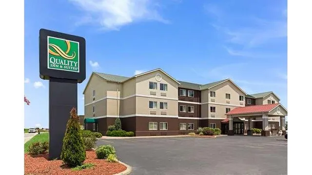 Quality Inn & Suites Ferdinand