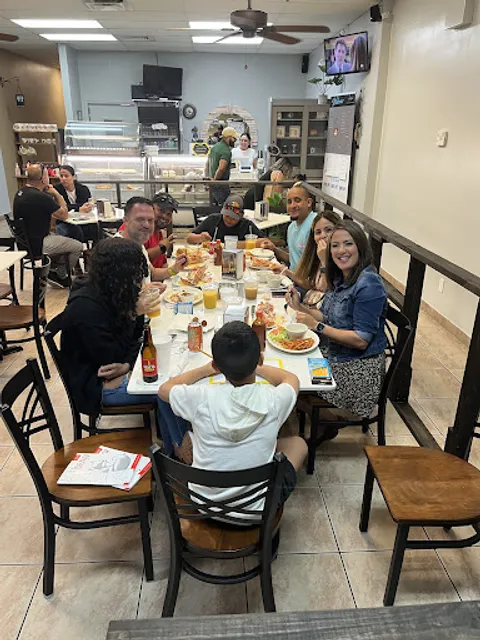 Anclas Latin Cafe & Restaurant