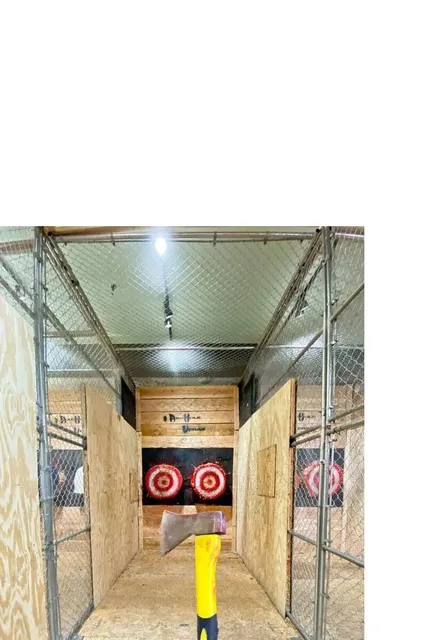 Rage Room Medina + Axe Throwing Medina