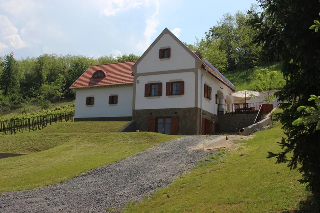 Revlanda Guest House