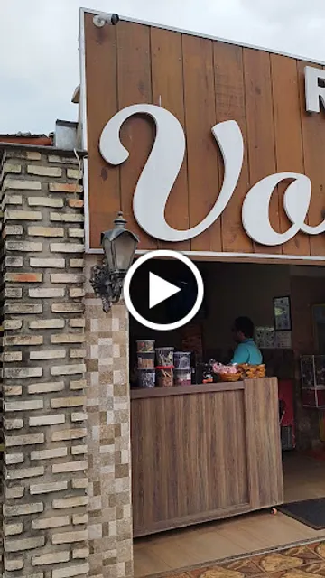 Restaurante da vovó Tereza. Fogão a lenha.