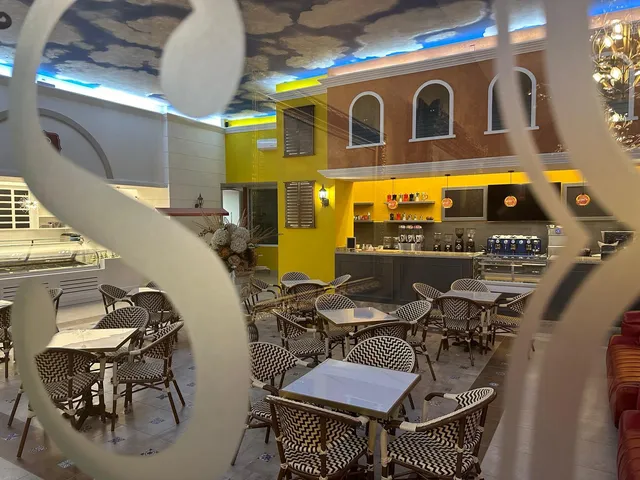 Sensissimo Restaurante Italiano, Cafe y Gelato.