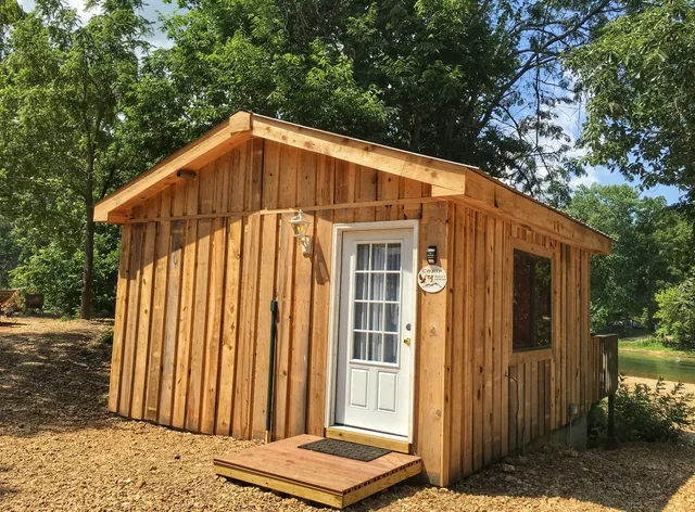 Eagle's Landing River Resort and Cabins