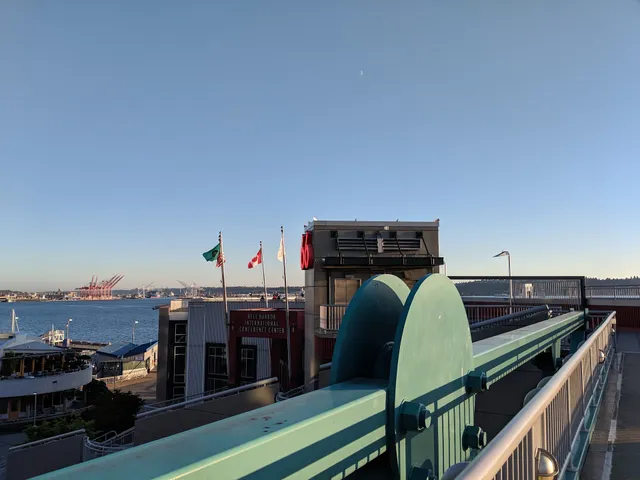 Bell Harbor Conference Center Garage